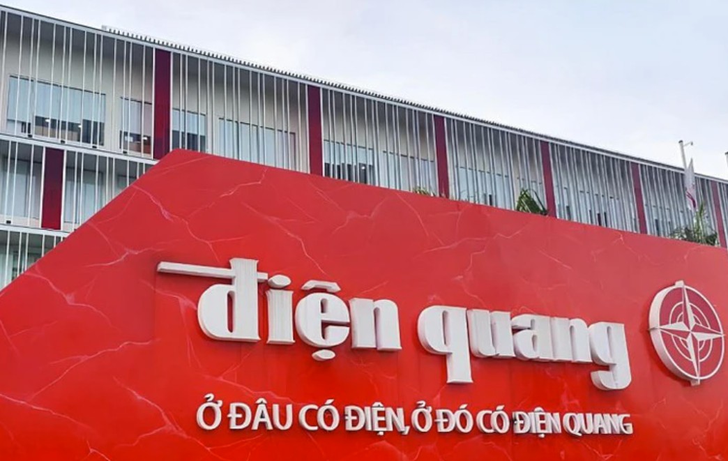 Tập đoàn Điện Quang khắc phục tình trạng cổ phiếu bị cảnh báo và kiểm soát- Ảnh 1. Tập đoàn Điện Quang khắc phục tình trạng cổ phiếu bị cảnh báo và kiểm soát- Ảnh 1.