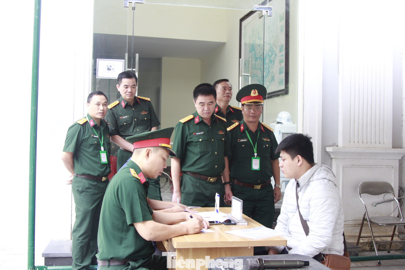 Hà Nội: Không còn cảnh chen chân xếp hàng nộp hồ sơ mua NOXH sau động thái của chủ đầu tư- Ảnh 15. Hà Nội: Không còn cảnh chen chân xếp hàng nộp hồ sơ mua NOXH sau động thái của chủ đầu tư- Ảnh 15.