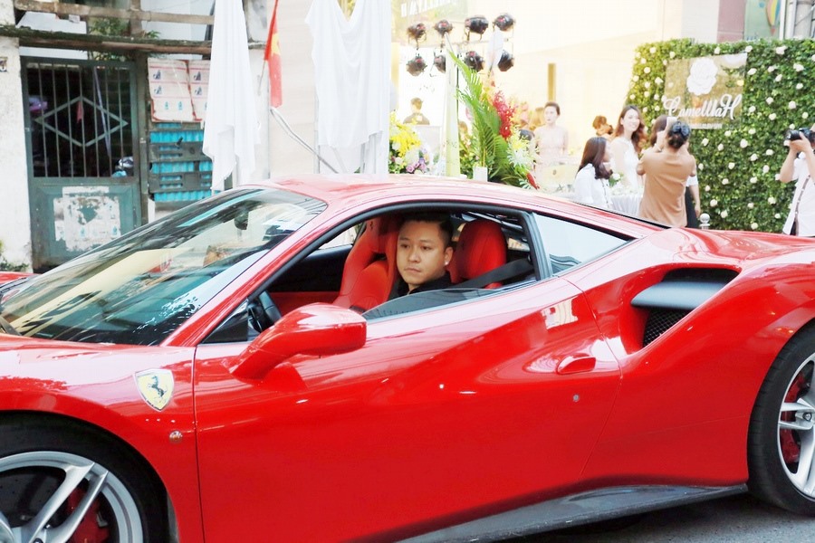 Chỉ trong 1 năm, Tuấn Hưng liên tục gặp biến cố- Ảnh 4. Chỉ trong 1 năm, Tuấn Hưng liên tục gặp biến cố- Ảnh 4.