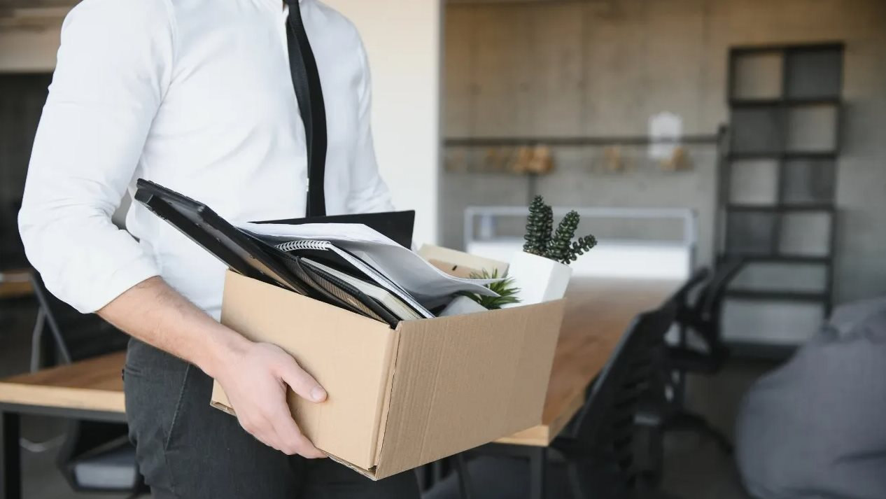 Lần đầu tiên sau 5 năm, một Big4 kiểm toán thu hẹp quy mô nhân sự, phá vỡ lời cam kết mở rộng thêm 100.000 người năm 2025- Ảnh 2. Lần đầu tiên sau 5 năm, một Big4 kiểm toán thu hẹp quy mô nhân sự, phá vỡ lời cam kết mở rộng thêm 100.000 người năm 2025- Ảnh 2.