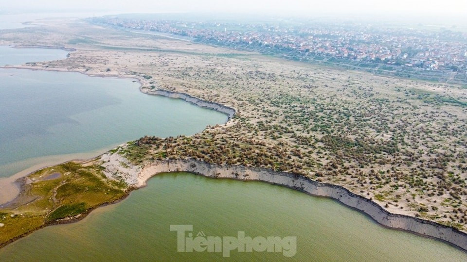 Hà Nội nêu lý do không đấu giá 3 mỏ cát có trữ lượng hơn 10 triệu m3- Ảnh 1. Hà Nội nêu lý do không đấu giá 3 mỏ cát có trữ lượng hơn 10 triệu m3- Ảnh 1.