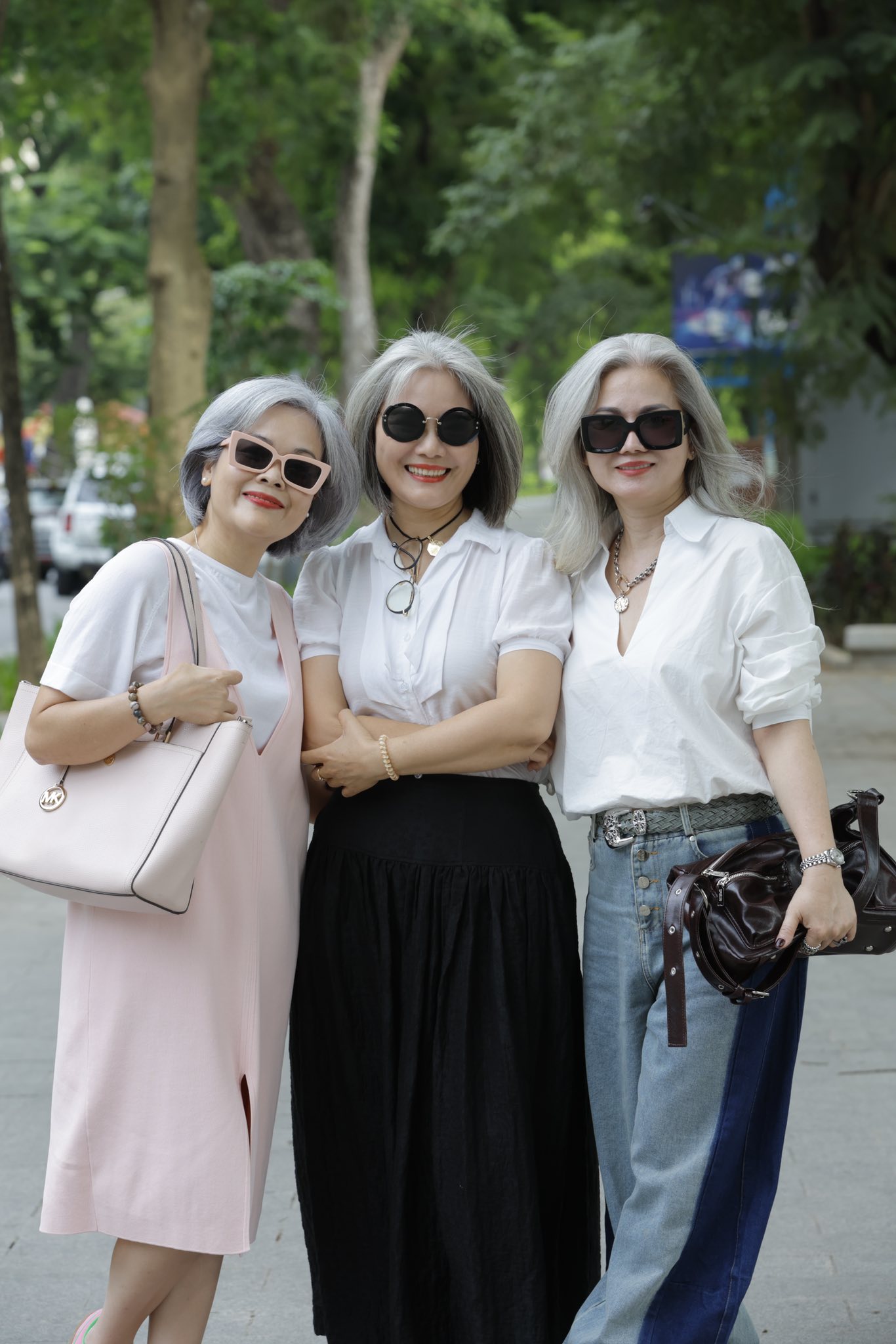 Tìm ra hội chơi tóc bạc khét nhất thủ đô, đỉnh nhất là một  Tìm ra hội chơi tóc bạc khét nhất thủ đô, đỉnh nhất là một