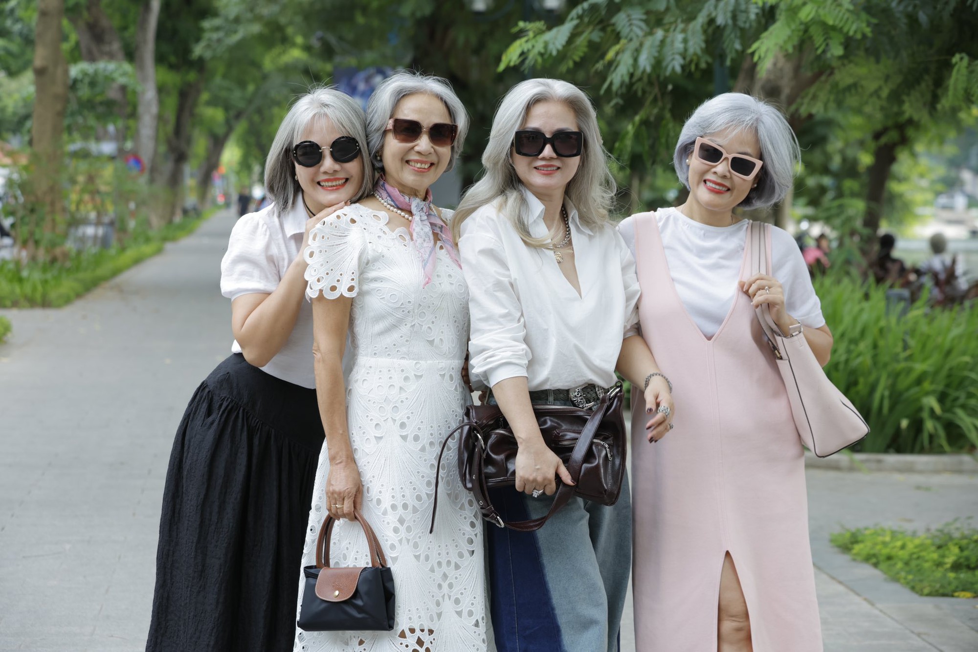 Tìm ra hội chơi tóc bạc khét nhất thủ đô, đỉnh nhất là một  Tìm ra hội chơi tóc bạc khét nhất thủ đô, đỉnh nhất là một