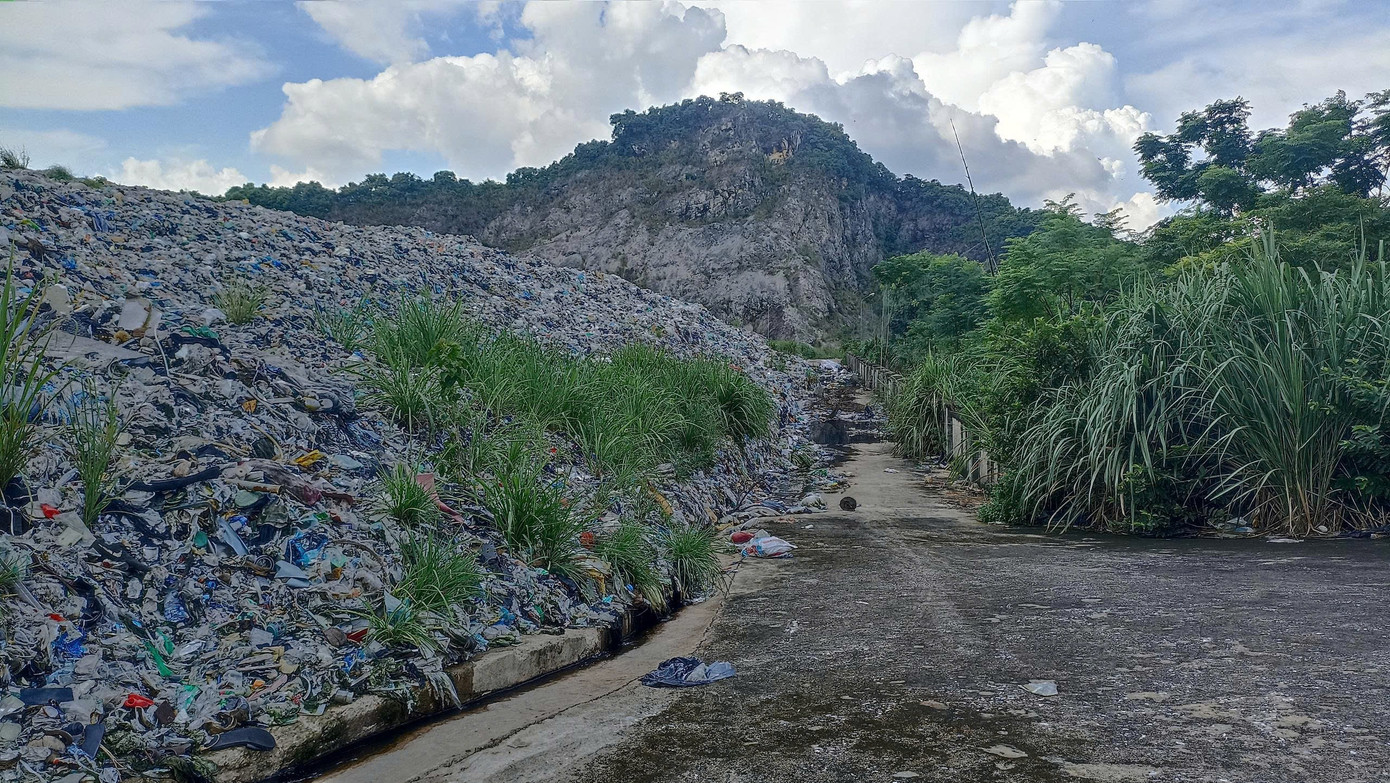 Giải cứu thung lũng đang 'chết' dần vì rác ở Ninh Bình- Ảnh 5. Giải cứu thung lũng đang 'chết' dần vì rác ở Ninh Bình- Ảnh 5.
