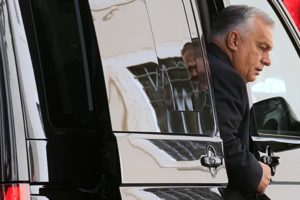 Thủ tướng Hungary nỗ lực đảo ngược lệnh trừng phạt của Mỹ đối với dầu mỏ Nga- Ảnh 2. Thủ tướng Hungary nỗ lực đảo ngược lệnh trừng phạt của Mỹ đối với dầu mỏ Nga- Ảnh 2.