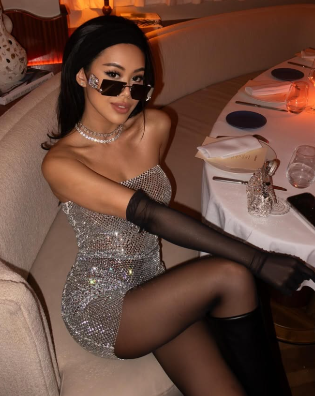 Điều Tiên Nguyễn hoàn toàn giữ bí mật- Ảnh 2. Điều Tiên Nguyễn hoàn toàn giữ bí mật- Ảnh 2.