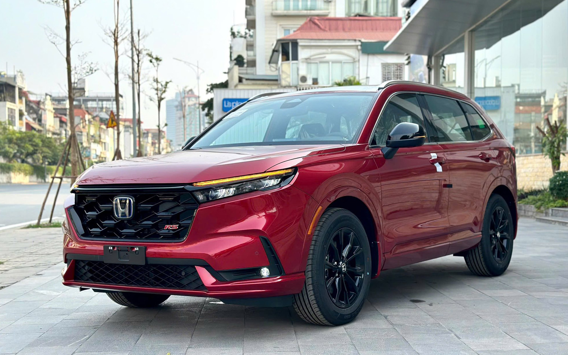 5 xe từng ‘kèm lạc’, bán chênh tại Việt Nam nay phải giảm giá mạnh kiếm khách: Đều là SUV phổ thông, có mẫu giảm tới cả trăm triệu đồng- Ảnh 2. 5 xe từng ‘kèm lạc’, bán chênh tại Việt Nam nay phải giảm giá mạnh kiếm khách: Đều là SUV phổ thông, có mẫu giảm tới cả trăm triệu đồng- Ảnh 2.