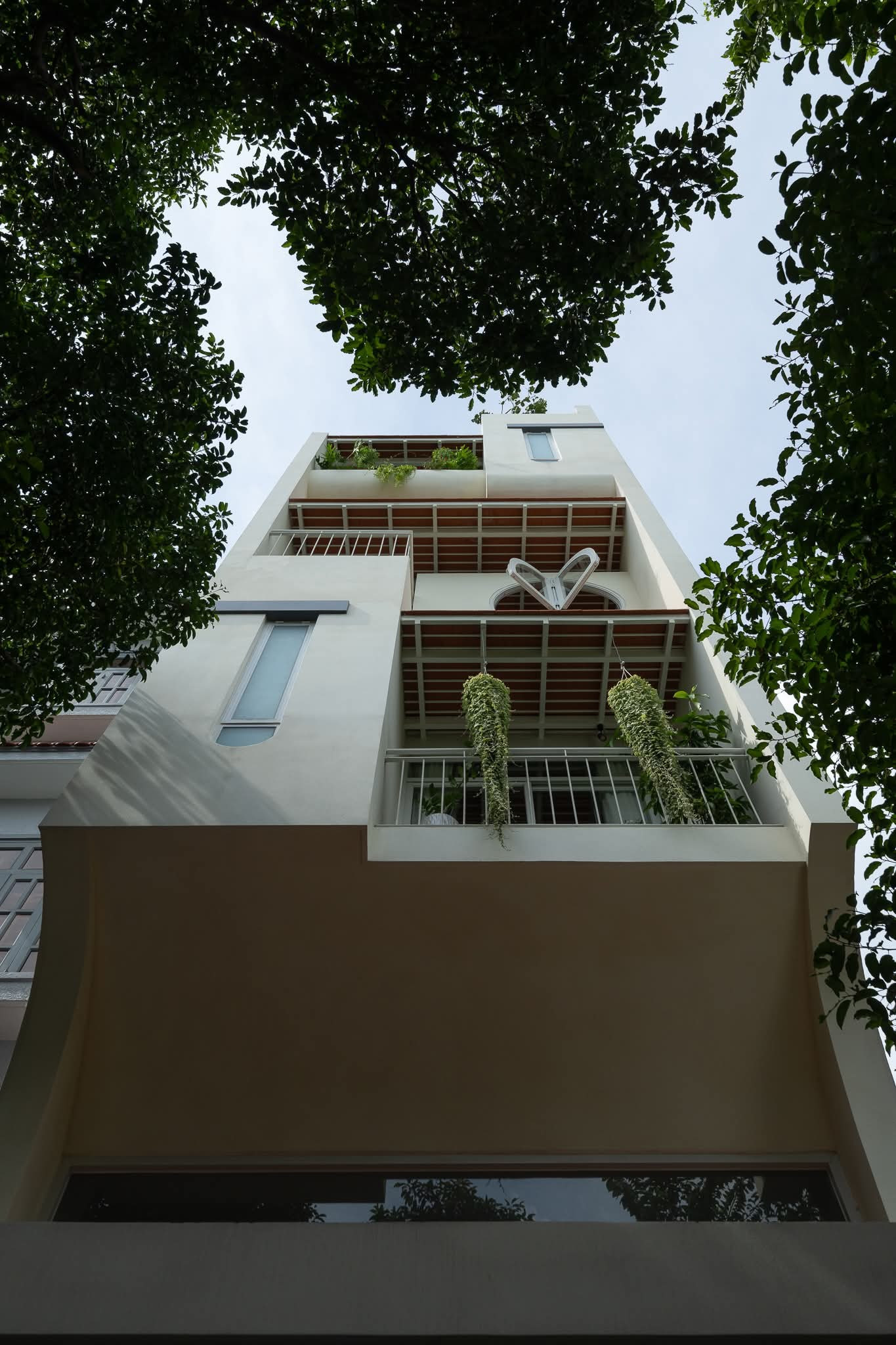 Ngôi nhà sum vầy ba thế hệ giữa ánh sáng và không gian mở- Ảnh 1.