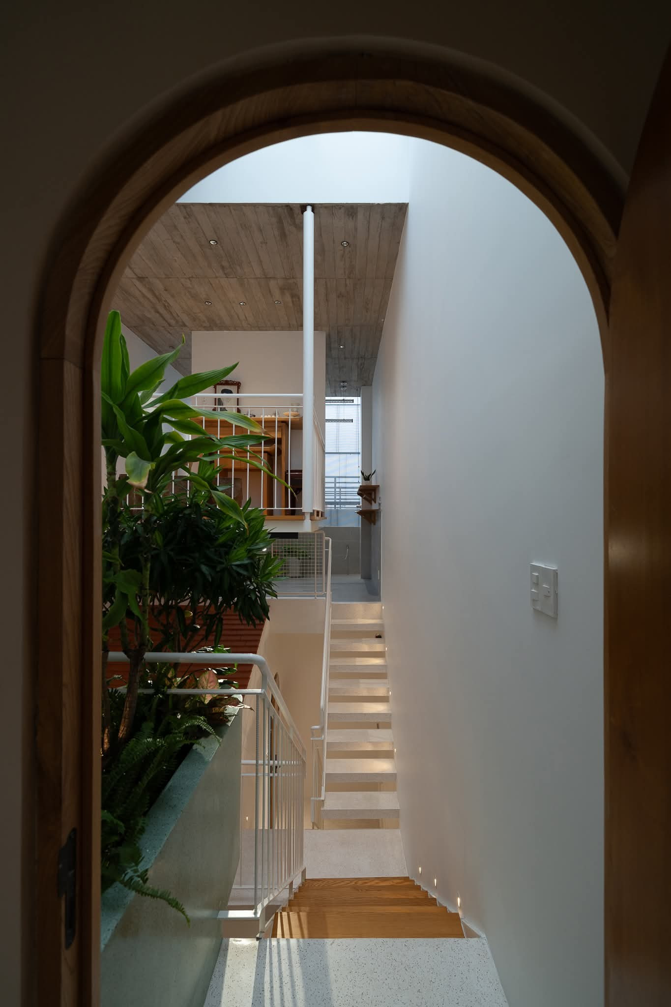 Ngôi nhà sum vầy ba thế hệ giữa ánh sáng và không gian mở- Ảnh 10.