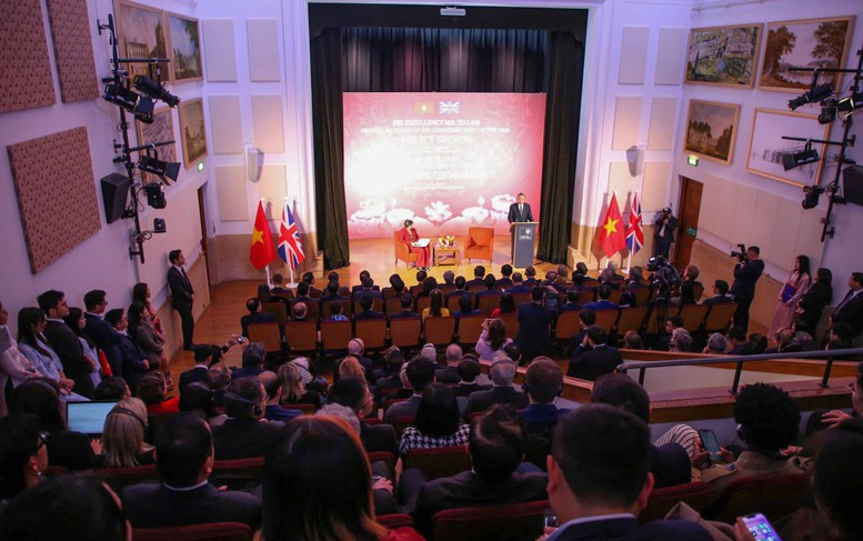 PHÁT BIỂU CỦA TỔNG BÍ THƯ TÔ LÂM TẠI ĐẠI HỌC OXFORD- Ảnh 2. PHÁT BIỂU CỦA TỔNG BÍ THƯ TÔ LÂM TẠI ĐẠI HỌC OXFORD- Ảnh 2.