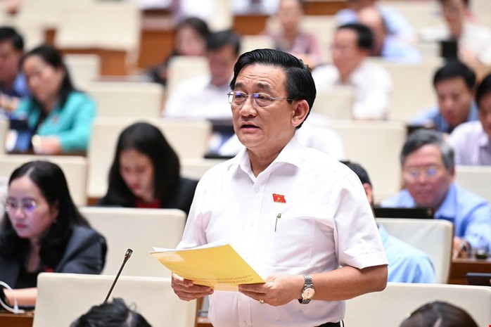 Đại biểu Quốc hội đề nghị tăng lương cơ sở từ 1-1-2026- Ảnh 2. Đại biểu Quốc hội đề nghị tăng lương cơ sở từ 1-1-2026- Ảnh 2.