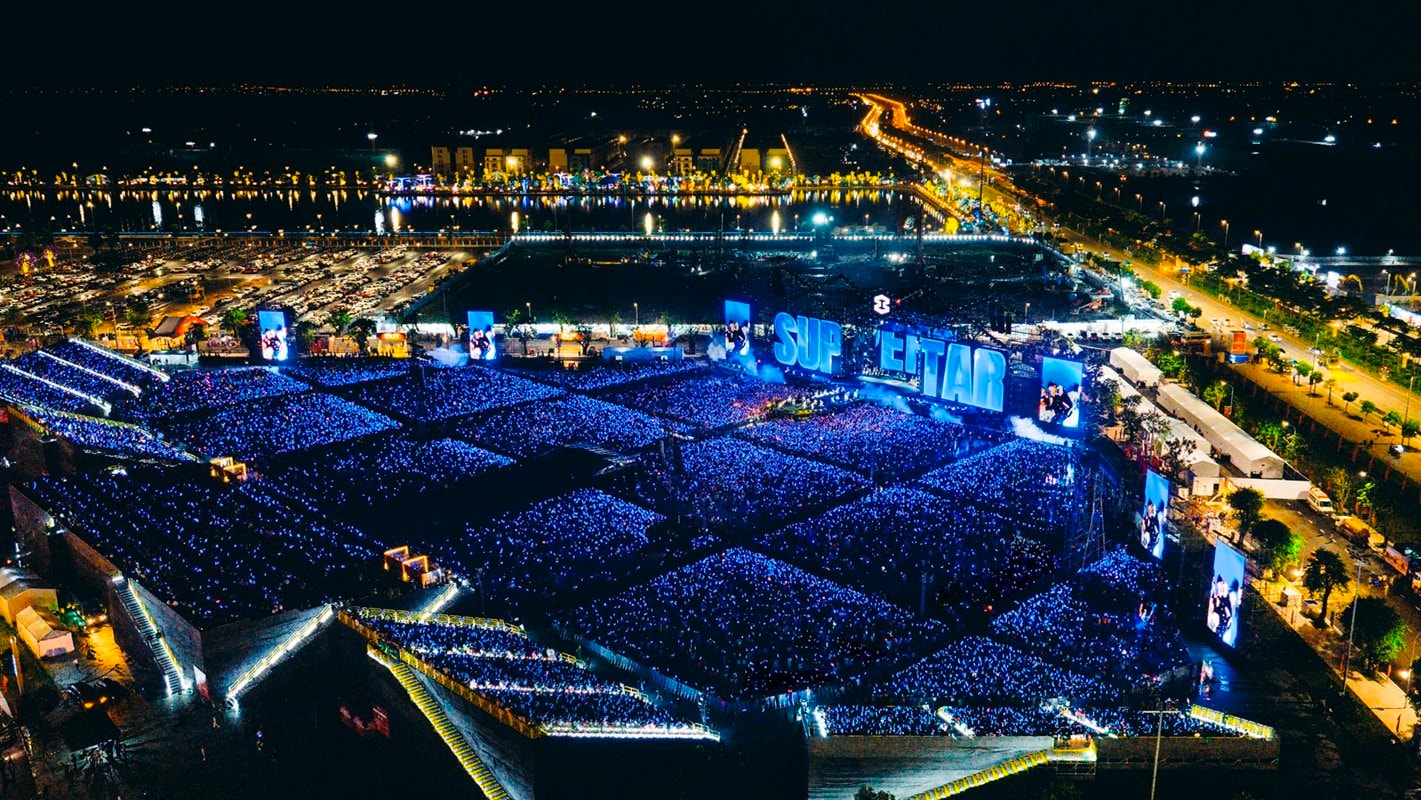 Doanh nghiệp của tỷ phú Phạm Nhật Vượng vừa lập kỷ lục top 1 Đông Nam Á- Ảnh 3. Doanh nghiệp của tỷ phú Phạm Nhật Vượng vừa lập kỷ lục top 1 Đông Nam Á- Ảnh 3.