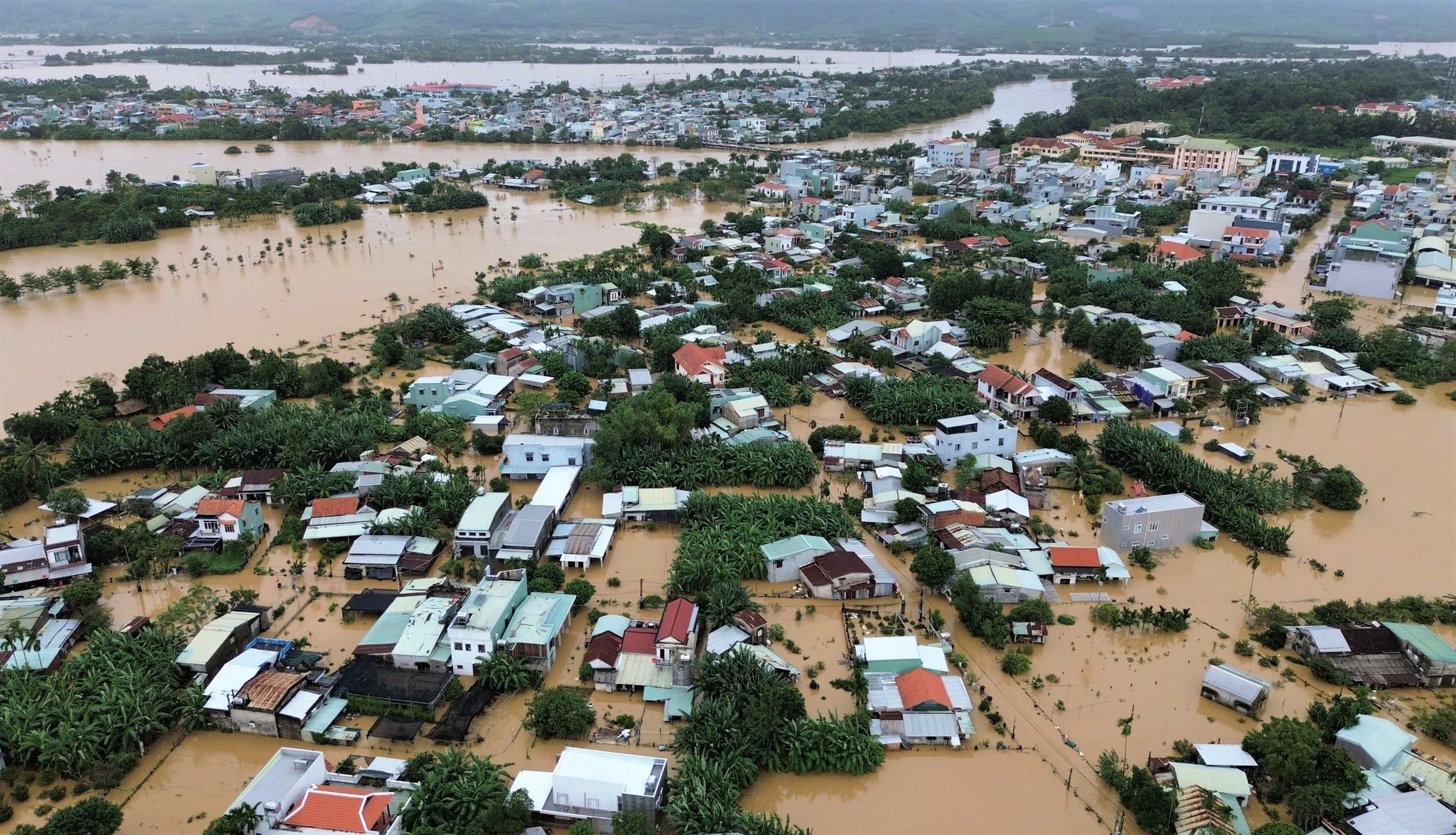 Toàn cảnh Hội An và Đà Nẵng những ngày chìm trong biển nước- Ảnh 1. Toàn cảnh Hội An và Đà Nẵng những ngày chìm trong biển nước- Ảnh 1.