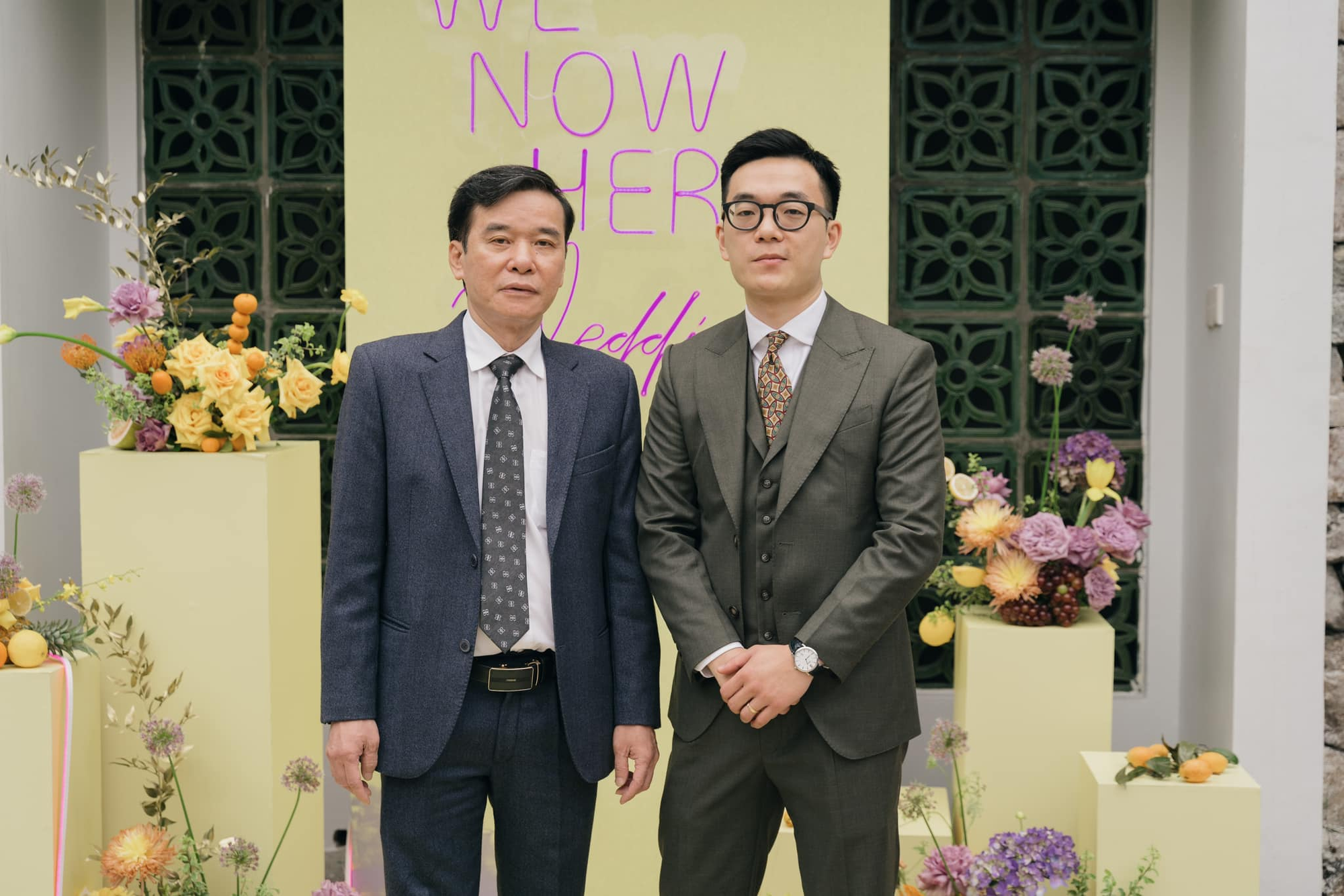 Thế hệ thứ 3 kế thừa "tiệm may của các Đại sứ": Chàng Thạc sĩ bỏ ngang sự nghiệp Ngoại giao về nhà... cầm kéo và áp lực vô hình từ "cái bóng của cha"- Ảnh 6.