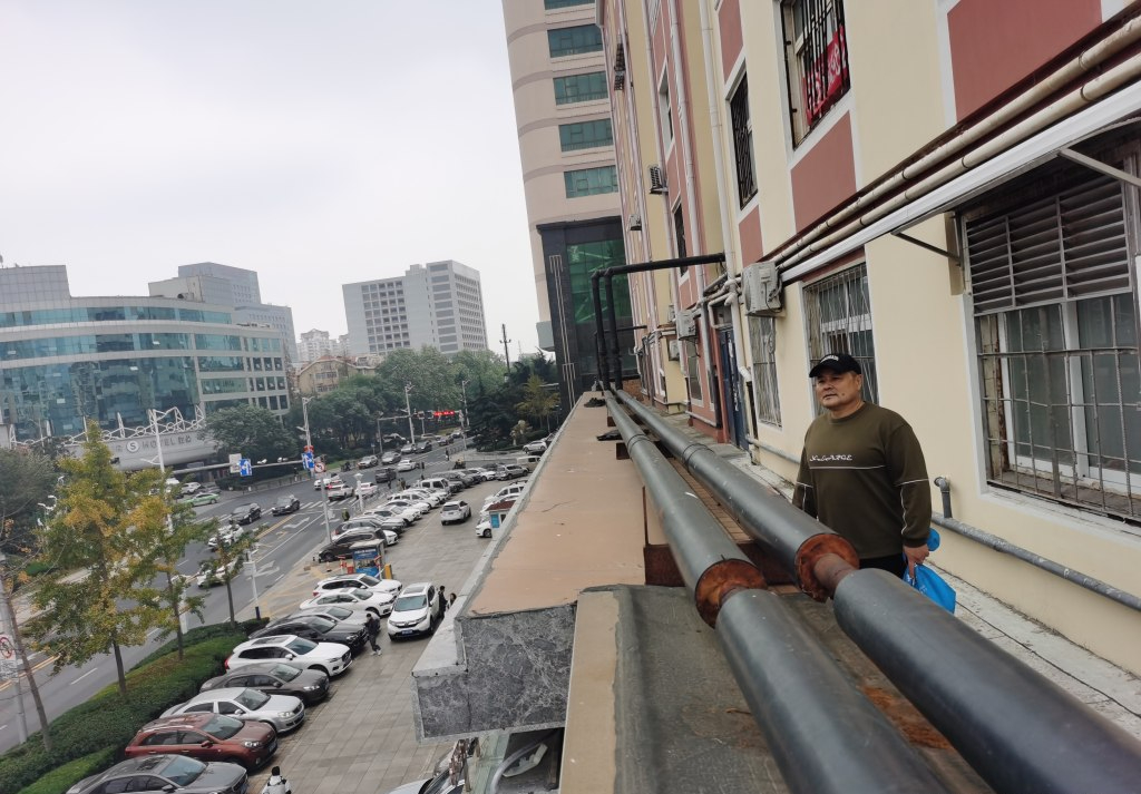 Nhà chung cư: Bài học ở tầng 27 rồi chuyển xuống tầng 3 - Đừng để “view đẹp” lừa bạn- Ảnh 3. Nhà chung cư: Bài học ở tầng 27 rồi chuyển xuống tầng 3 - Đừng để “view đẹp” lừa bạn- Ảnh 3.