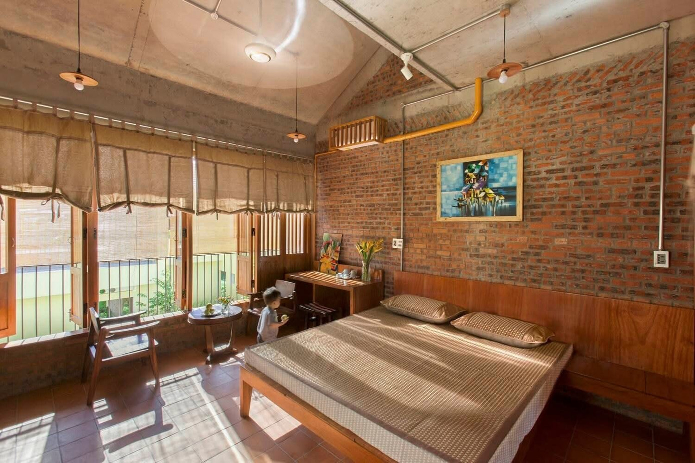 Cải tạo nhà cũ Hội An bằng gỗ và vải với không gian ấn tượng- Ảnh 8.