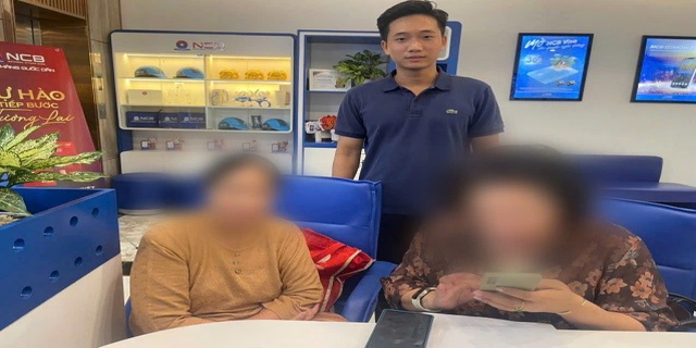 Cụ bà 81 tuổi ở Hà Nội đến ngân hàng rút 700 triệu đồng nhưng lại quyết định ra về với 0 đồng- Ảnh 1. Cụ bà 81 tuổi ở Hà Nội đến ngân hàng rút 700 triệu đồng nhưng lại quyết định ra về với 0 đồng- Ảnh 1.