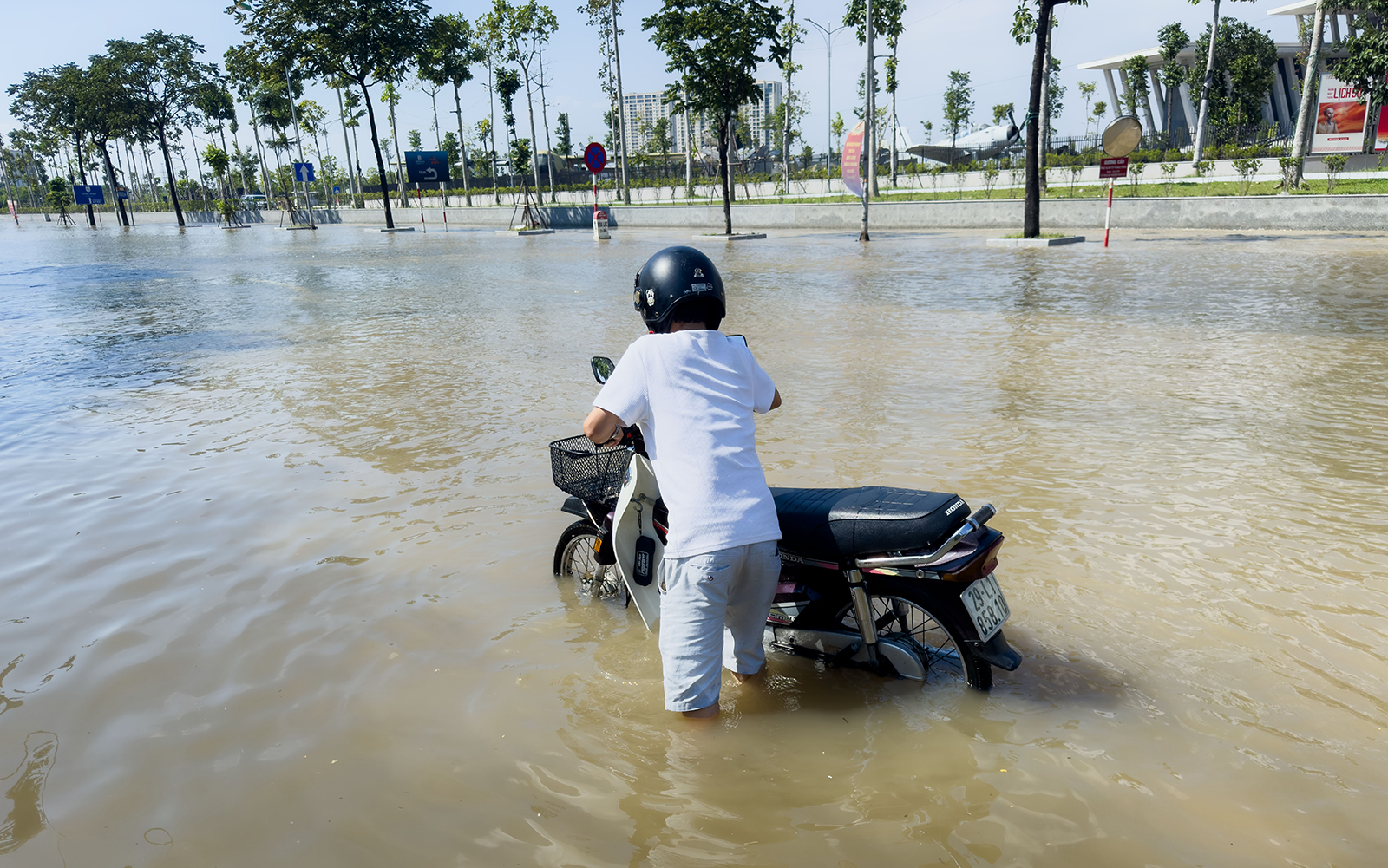 Không tin nổi đây là một nơi ở Hà Nội sau 5 ngày mưa lớn- Ảnh 22.
