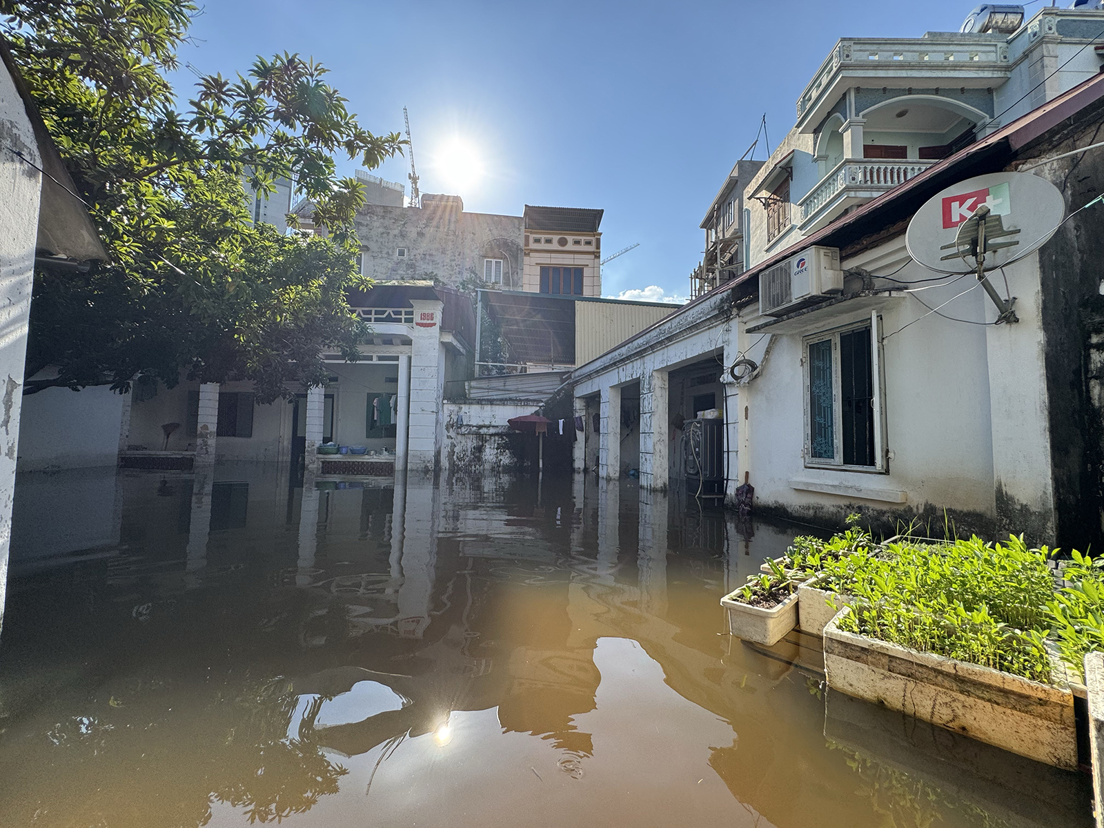 Không tin nổi đây là một nơi ở Hà Nội sau 5 ngày mưa lớn- Ảnh 9.