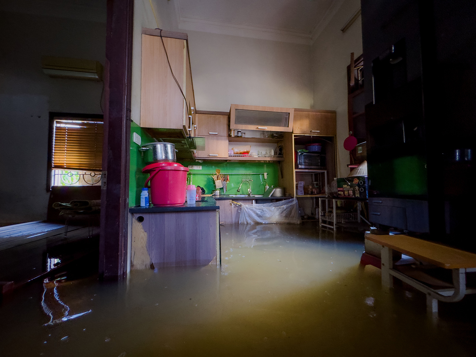 Không tin nổi đây là một nơi ở Hà Nội sau 5 ngày mưa lớn- Ảnh 12.