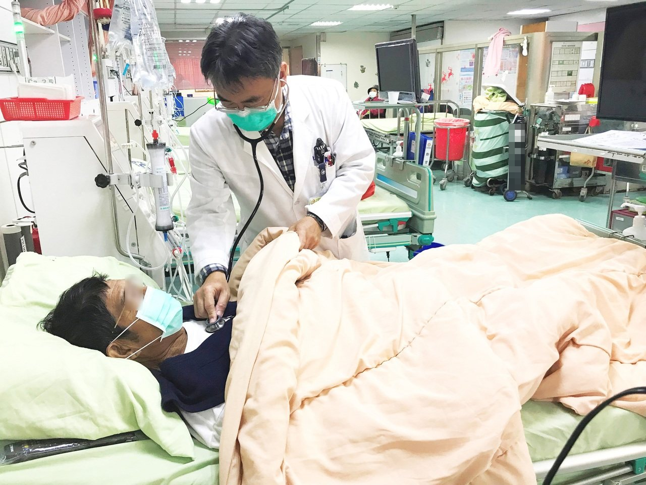 Nam sinh 16 tuổi suy thận vì ăn món ngo…