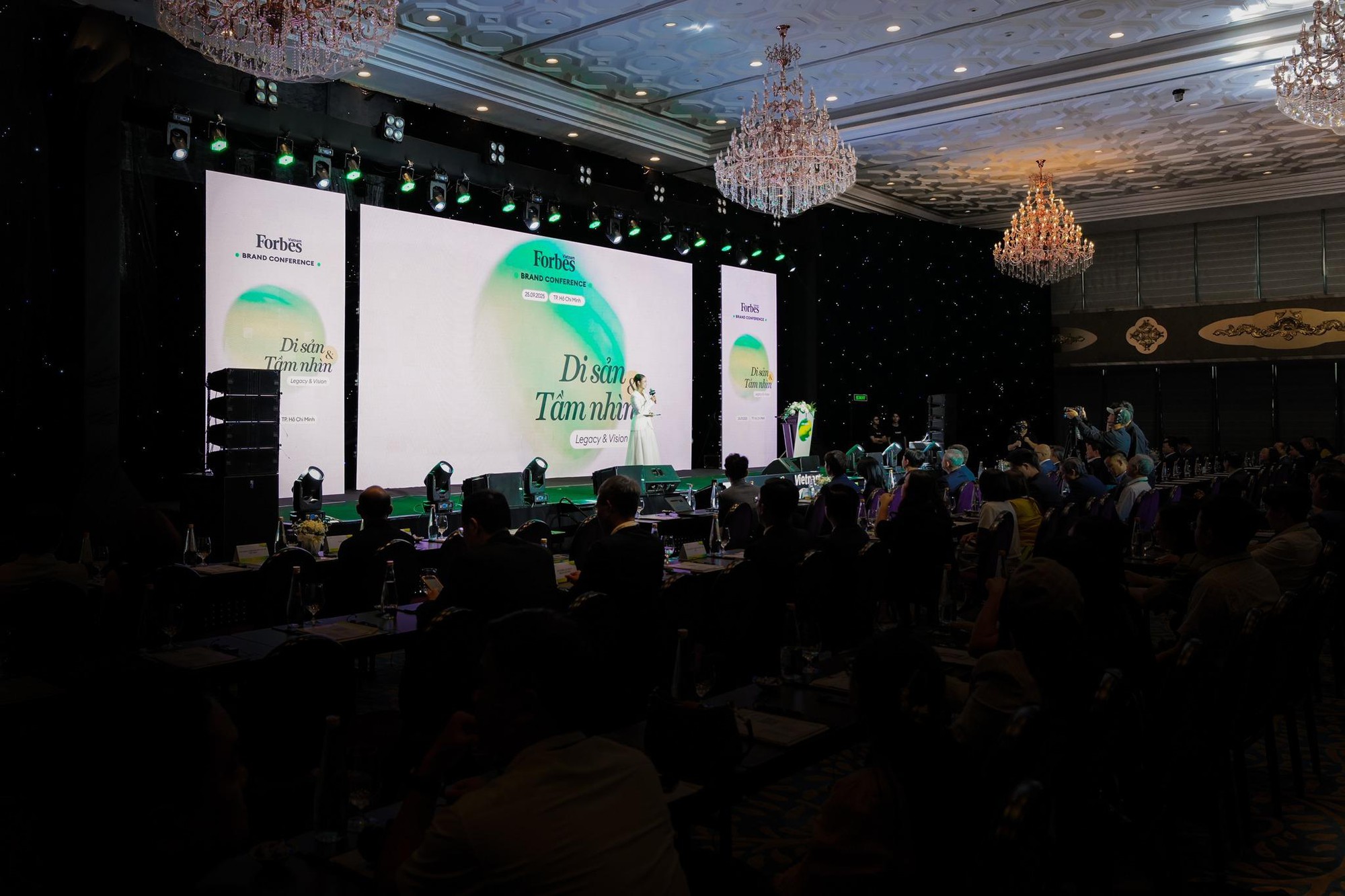 SunUni Academy tại Forbes 2025: Đào tạo tiếng Anh trực tuyến trong thời đại mới- Ảnh 1.