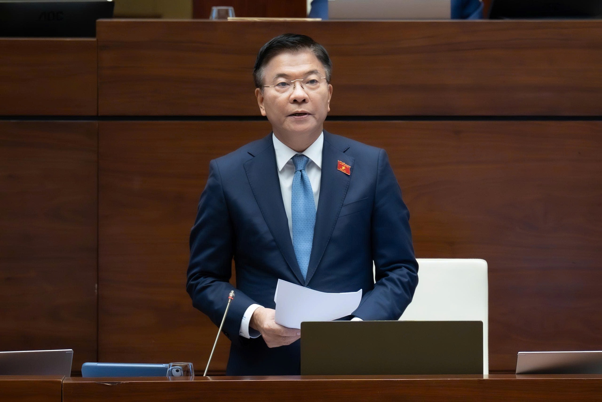 Liên tục có các cuộc họp với bộ, ngành, địa phương nhưng tiến độ giải ngân đầu tư công vẫn chậm, Phó Thủ tướng giải trình ra sao trước Quốc hội?- Ảnh 1. Liên tục có các cuộc họp với bộ, ngành, địa phương nhưng tiến độ giải ngân đầu tư công vẫn chậm, Phó Thủ tướng giải trình ra sao trước Quốc hội?- Ảnh 1.