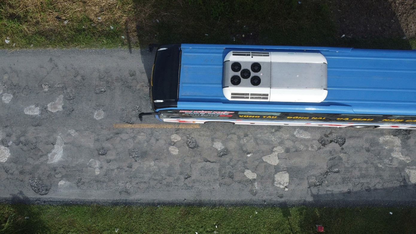 Quốc lộ 1 qua Cà Mau hư hỏng, nhiều ổ gà- Ảnh 3.