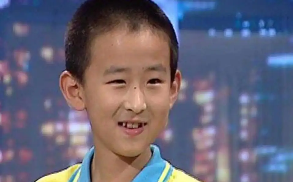 Thần đồng 10 tuổi vào đại học, 16 tuổi học tiến sĩ và cuộc sống 20 năm sau khiến ai cũng sững sờ- Ảnh 2. Thần đồng 10 tuổi vào đại học, 16 tuổi học tiến sĩ và cuộc sống 20 năm sau khiến ai cũng sững sờ- Ảnh 2.