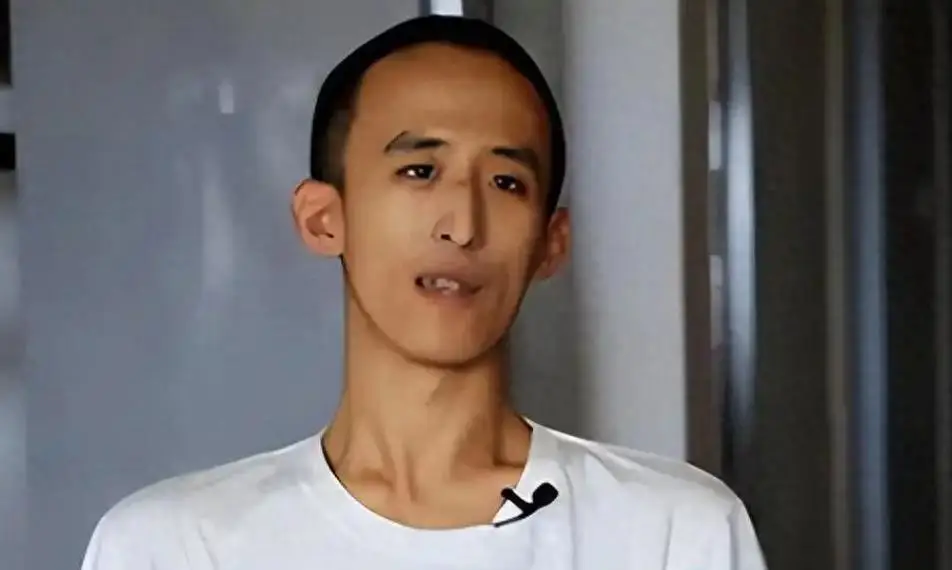 Thần đồng 10 tuổi vào đại học, 16 tuổi học tiến sĩ và cuộc sống 20 năm sau khiến ai cũng sững sờ- Ảnh 4. Thần đồng 10 tuổi vào đại học, 16 tuổi học tiến sĩ và cuộc sống 20 năm sau khiến ai cũng sững sờ- Ảnh 4.