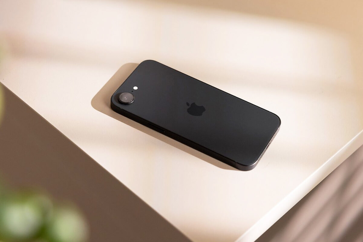 Chiếc iPhone rẻ nhất của Apple lộ diện- Ảnh 1.