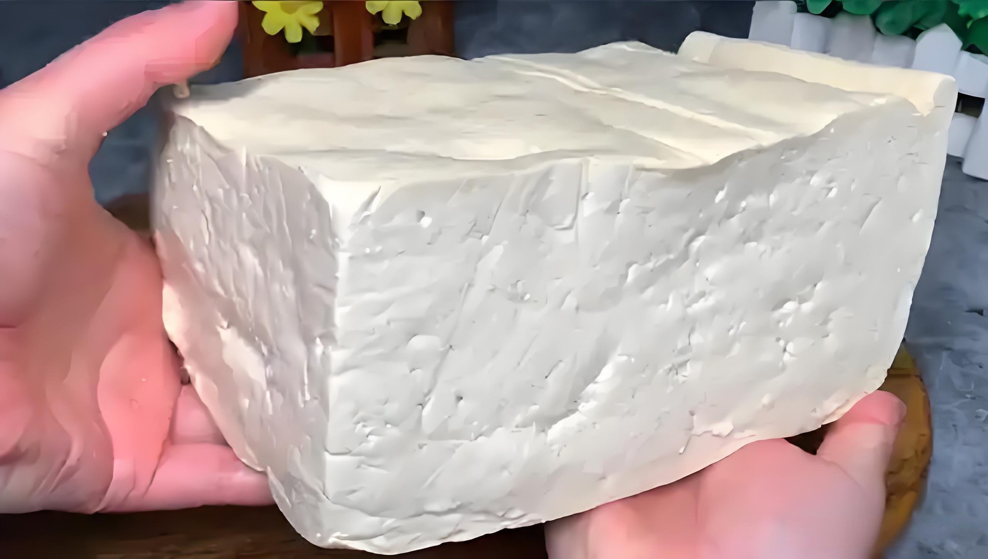 Hãy tránh xa ngay lập tức nếu thấy 3 loại đậu phụ này, đừng mua dù chúng có rẻ đến đâu!- Ảnh 1.