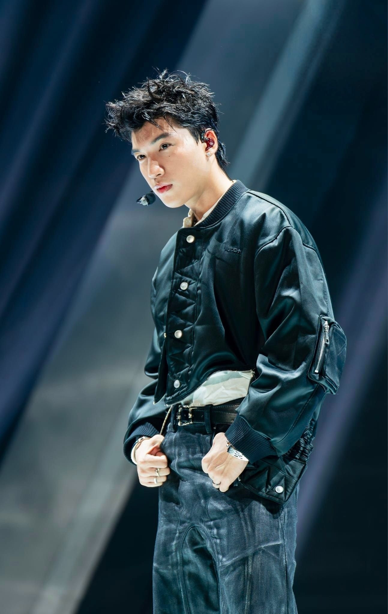 Cú vấp không đáng của Hieuthuhai- Ảnh 2. Cú vấp không đáng của Hieuthuhai- Ảnh 2.