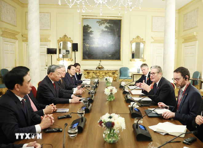 Việt Nam-Anh nâng cấp quan hệ lên Đối tác chiến lược toàn diện- Ảnh 2. Việt Nam-Anh nâng cấp quan hệ lên Đối tác chiến lược toàn diện- Ảnh 2.