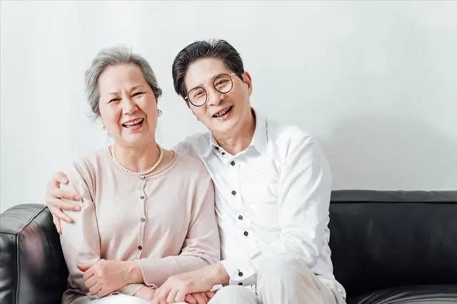 Chỉ khi về già bạn mới hiểu rằng: 3 kiểu người già này là hạnh phúc nhất, kiểu đầu tiên ít người có được, bạn sẽ thuộc kiểu nào?- Ảnh 6. Chỉ khi về già bạn mới hiểu rằng: 3 kiểu người già này là hạnh phúc nhất, kiểu đầu tiên ít người có được, bạn sẽ thuộc kiểu nào?- Ảnh 6.