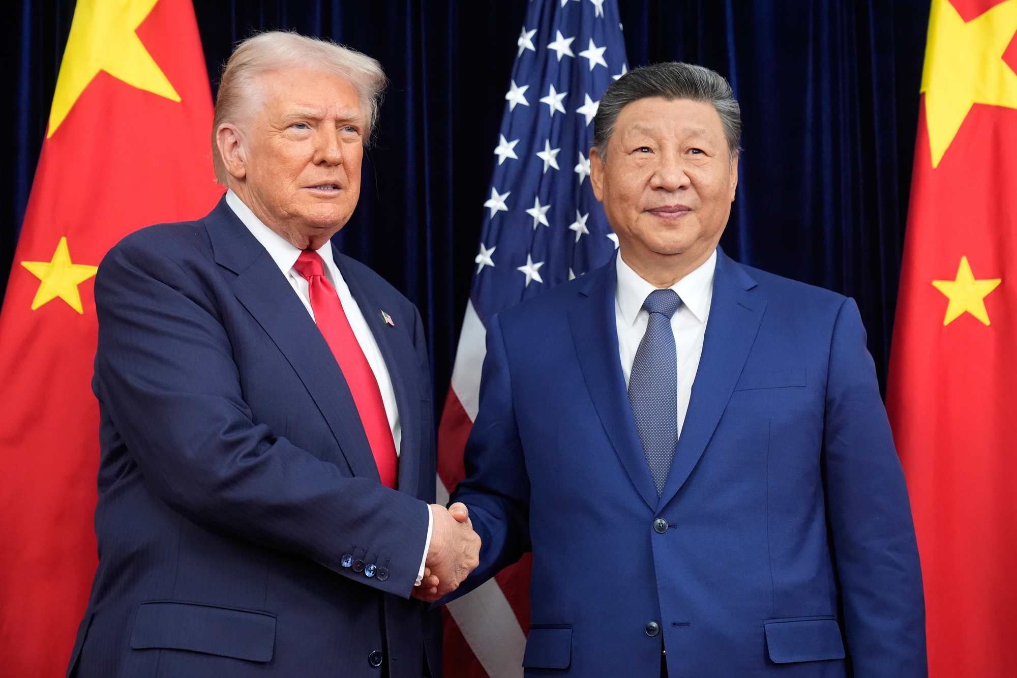Tổng thống Mỹ Donald Trump và Chủ tịch Trung Quốc Tập Cận Bình hội đàm- Ảnh 1. Tổng thống Mỹ Donald Trump và Chủ tịch Trung Quốc Tập Cận Bình hội đàm- Ảnh 1.