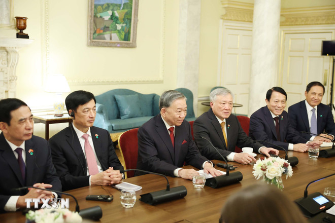 Việt Nam-Anh nâng cấp quan hệ lên Đối tác chiến lược toàn diện- Ảnh 3. Việt Nam-Anh nâng cấp quan hệ lên Đối tác chiến lược toàn diện- Ảnh 3.