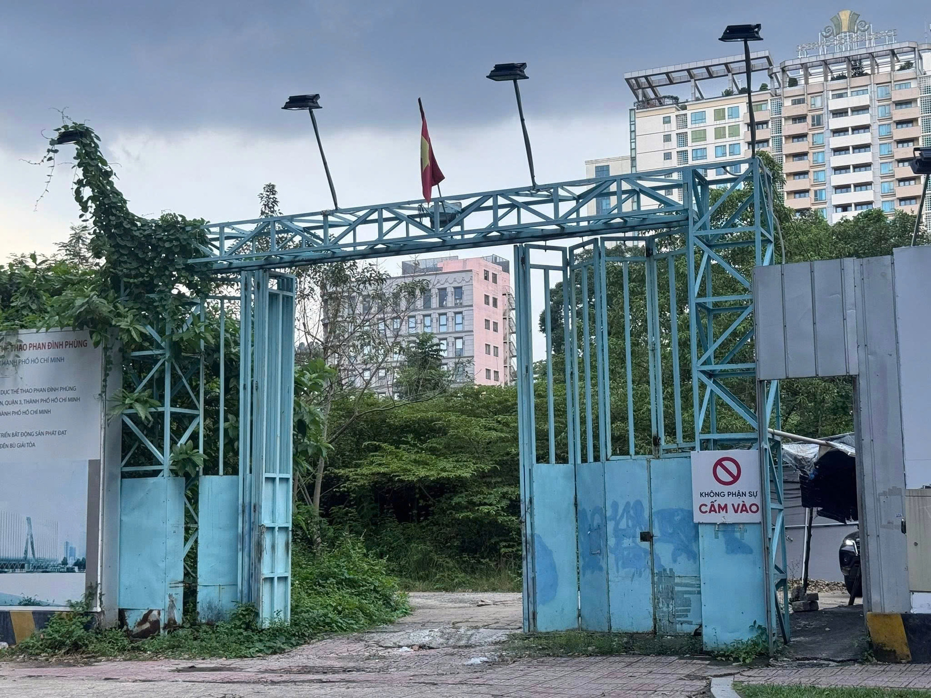 Loạt dự án 'đất vàng' trung tâm TP.HCM dần khởi động sau nhiều năm 'quây tôn'- Ảnh 11. Loạt dự án 'đất vàng' trung tâm TP.HCM dần khởi động sau nhiều năm 'quây tôn'- Ảnh 11.