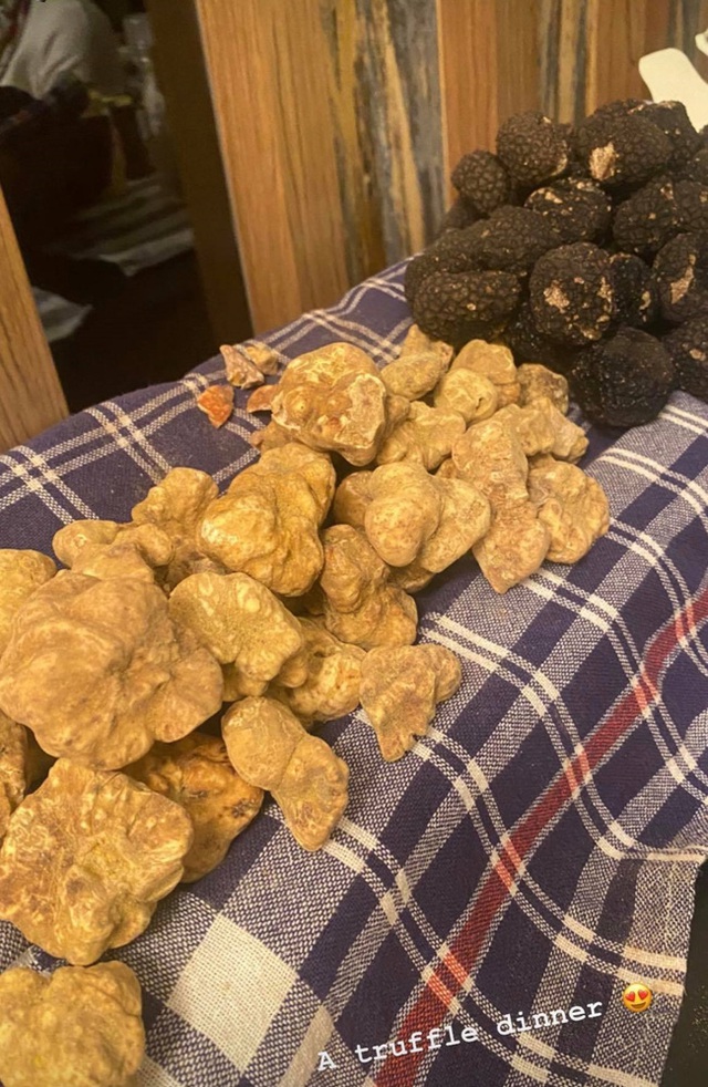 Quá khứ "dậy sóng" của em chồng Hà Tăng- Ảnh 17.