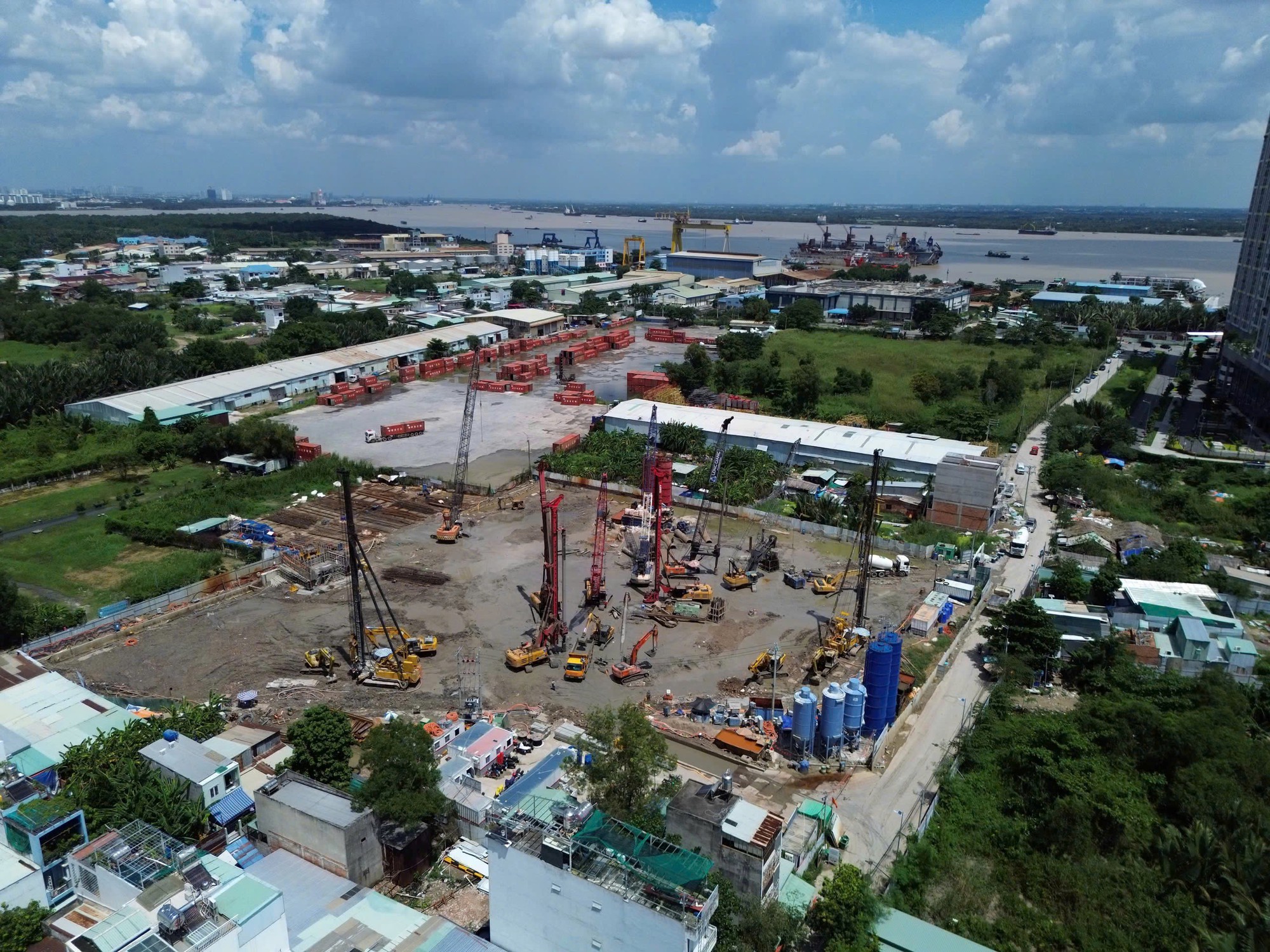 Văn Phú hoàn thành hơn 75% kế hoạch lợi nhuận năm 2025, đặt mục tiêu tổng công kích thị trường phía Nam- Ảnh 2.