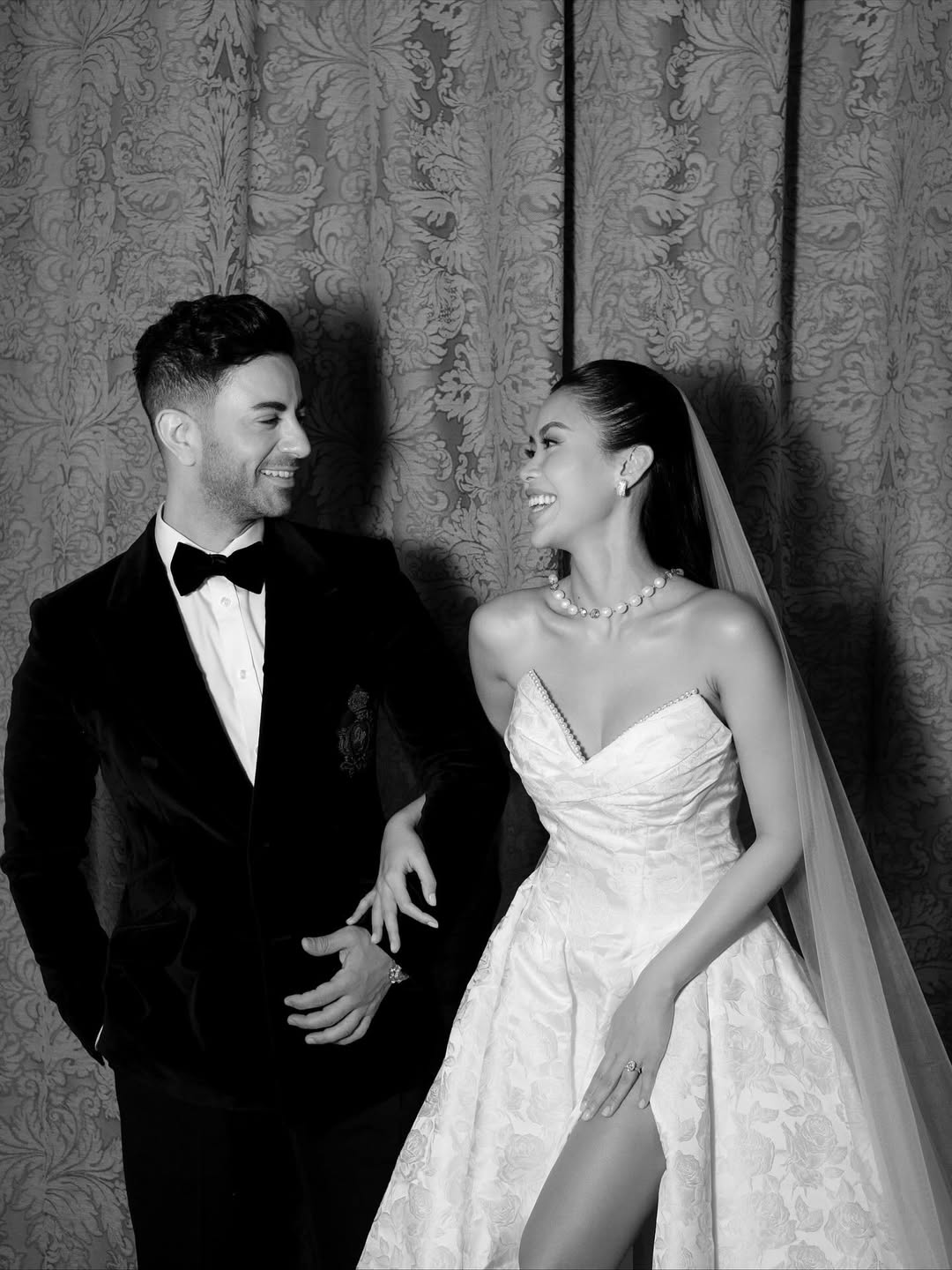 Rể tỷ phú Johnathan Hạnh Nguyễn lộ chuyện  Rể tỷ phú Johnathan Hạnh Nguyễn lộ chuyện