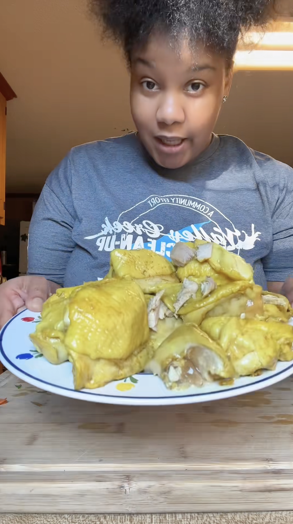 Người Việt “ngả mũ” khi thấy khách Tây tự tay làm món gỏi này dù chưa từng nếm thử- Ảnh 3. Người Việt “ngả mũ” khi thấy khách Tây tự tay làm món gỏi này dù chưa từng nếm thử- Ảnh 3.