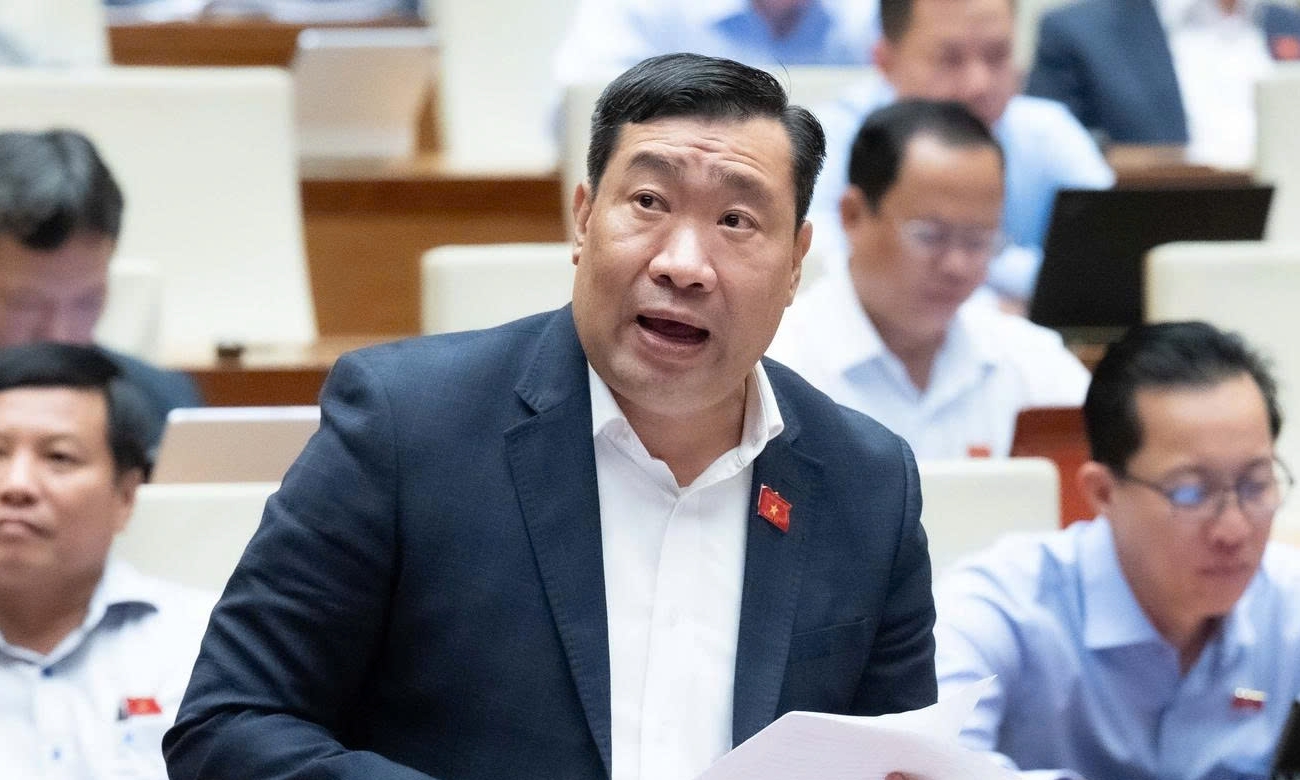 Đề xuất huy động vàng trong dân bằng chứng chỉ quỹ và trái phiếu: 'Chỉ cần 10-15% lượng vàng trong dân được đưa vào hệ thống tài chính, sẽ có nguồn vốn lớn đầu tư cho hạ tầng, công nghệ số'- Ảnh 1. Đề xuất huy động vàng trong dân bằng chứng chỉ quỹ và trái phiếu: 'Chỉ cần 10-15% lượng vàng trong dân được đưa vào hệ thống tài chính, sẽ có nguồn vốn lớn đầu tư cho hạ tầng, công nghệ số'- Ảnh 1.