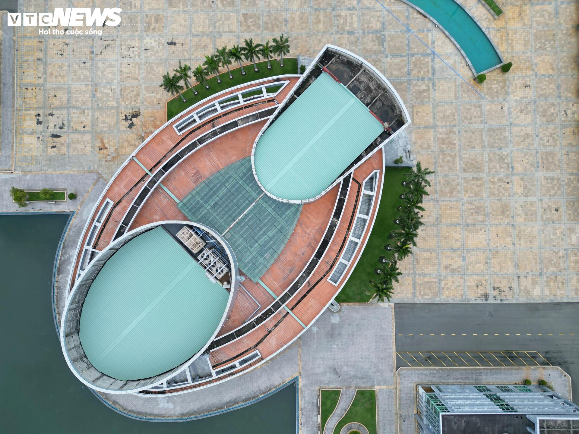 Cận cảnh trung tâm hành chính nghìn tỷ ở TP.HCM được đề xuất làm trường học- Ảnh 10. Cận cảnh trung tâm hành chính nghìn tỷ ở TP.HCM được đề xuất làm trường học- Ảnh 10.