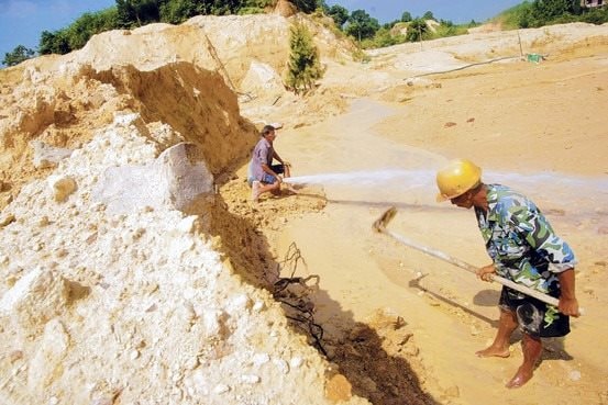 Mỹ liên tục ký thỏa thuận đất hiếm với 4 quốc gia trong 10 ngày, mục tiêu duy nhất nhắm vào Trung Quốc - chuyên gia nhìn vào chỉ thốt lên đúng 1 câu- Ảnh 1.