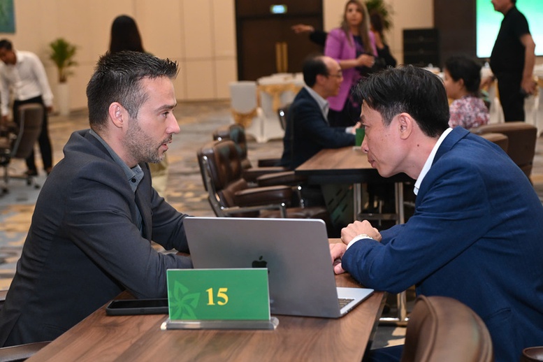 Hơn 100 thỏa thuận hợp tác kinh tế được ký kết tại Hội chợ mùa Thu 2025- Ảnh 1.