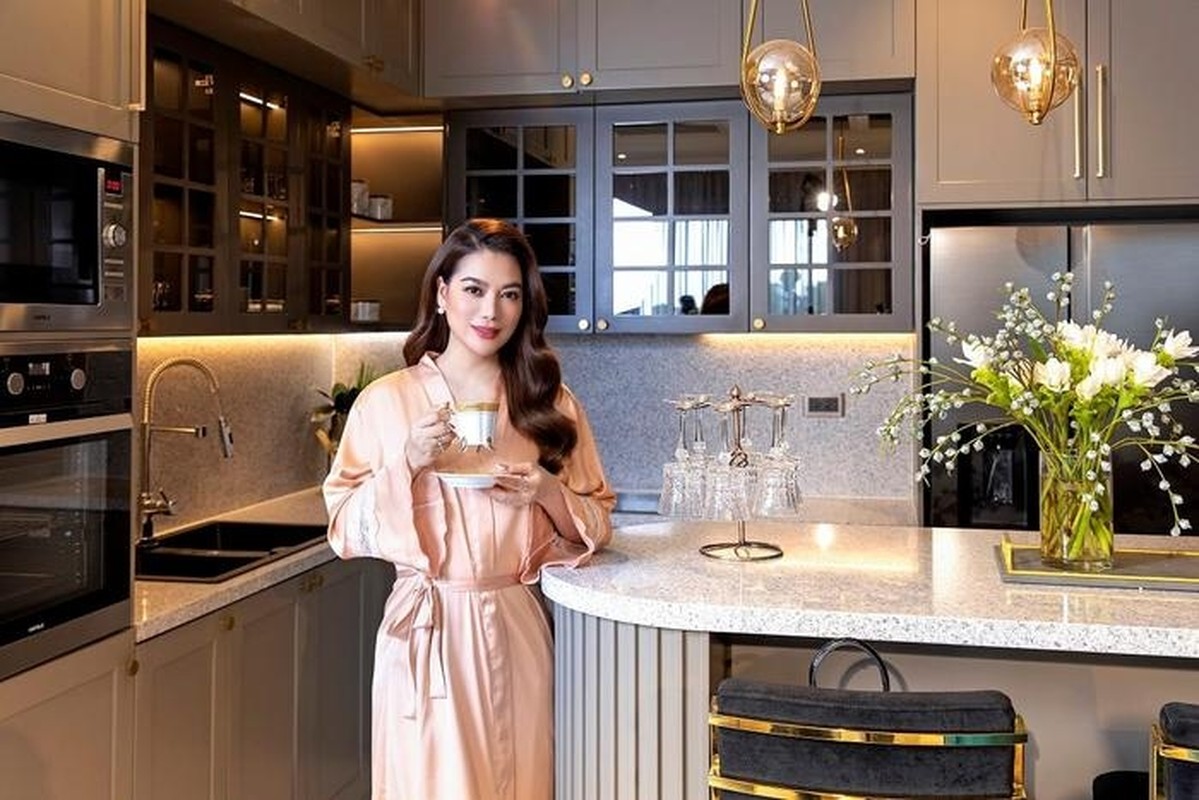 Trương Ngọc Ánh sống giàu sang, ở penthouse hàng chục tỷ trước khi bị bắt- Ảnh 4. Trương Ngọc Ánh sống giàu sang, ở penthouse hàng chục tỷ trước khi bị bắt- Ảnh 4.