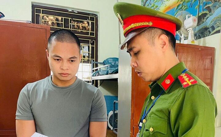 Chủ kênh TikTok 'Gia đình Hải Sen' bị khởi tố thêm tội trốn thuế- Ảnh 1. Chủ kênh TikTok 'Gia đình Hải Sen' bị khởi tố thêm tội trốn thuế- Ảnh 1.