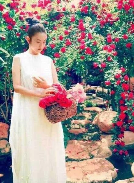 Nữ nghệ sĩ 30 năm không ăn cơm sở hữu biệt thự  Nữ nghệ sĩ 30 năm không ăn cơm sở hữu biệt thự