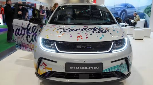 Xe điện Trung Quốc ồ ạt đổ bộ thị trường lớn thứ 3 thế giới: Miễn thuế với ô tô nhập khẩu, doanh số BYD tăng 880% trong tháng 9- Ảnh 1. Xe điện Trung Quốc ồ ạt đổ bộ thị trường lớn thứ 3 thế giới: Miễn thuế với ô tô nhập khẩu, doanh số BYD tăng 880% trong tháng 9- Ảnh 1.